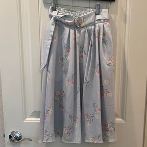 Titty & Co floral skirt
